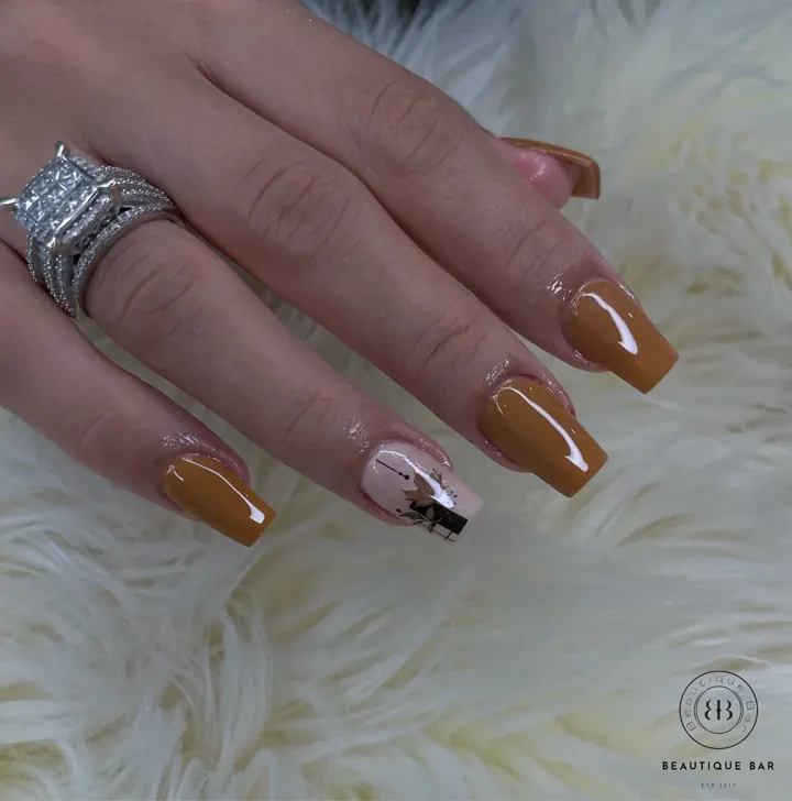 Nails by Beautique Bar: caramel with detail