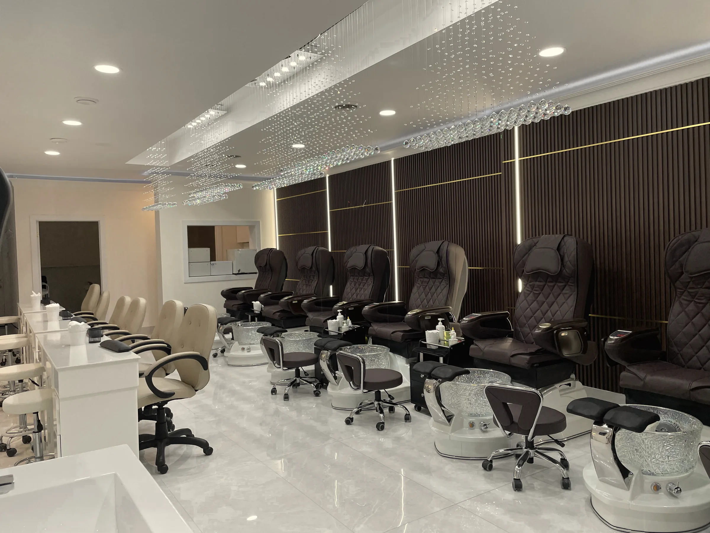 The pedicure row at Beautique Bar on Yonge